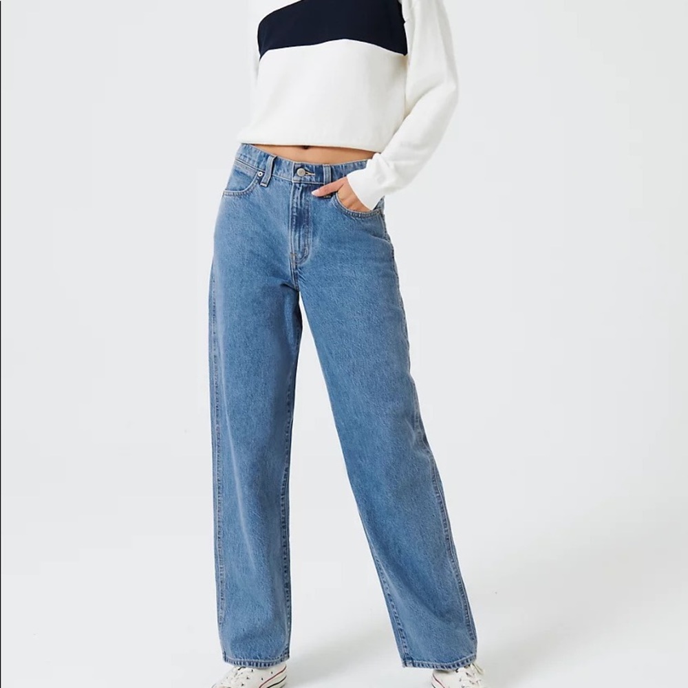 Aritzia Sunday Best Kicker 90s Baggy Straight Jeans